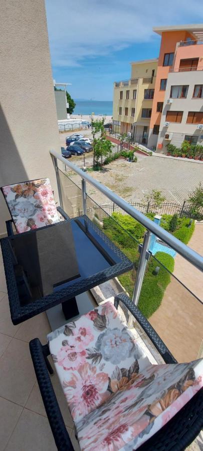 Менада Хоризонт Апартаменти Sosopol Exterior foto